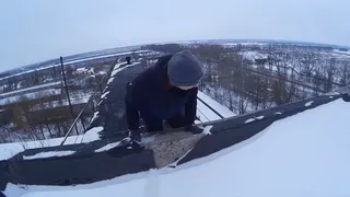 Юные руферы рискуют жизнью на крышах города