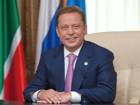 Глава Нижнекамска поздравил студентов с праздником