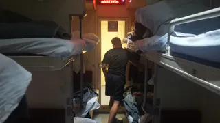 Работает идеально: как я отвечаю, когда меня просят уступить нижнее место - маленькая и действенная хитрость бывалых пассажиров РЖД