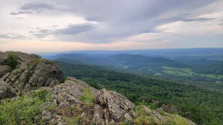 Астрологический прогноз на 10 апреля: время новых возможностей и осторожности в делах
