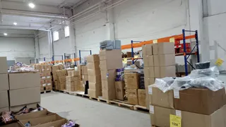 Светофор массово посещают пенсионеры: зашёл в него и я посмотреть: честно рассказал от каких покупок не смог удержаться