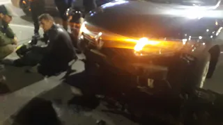 Грузовик врезался в легковой автомобиль на Московском шоссе