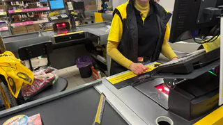 В Чижике честные скидки от 50 до 75% на одежду и обувь, а также классные товары для дома - вот что присмотрела себе с первых минут