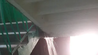 2 потопа за 2 года: подъезд в доме на Белякова ремонтировали лишь раз за полвека