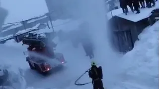 В Коми пожарные эвакуировали из пожара 11 человек