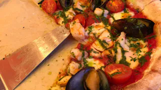 Пиццу больше не заказываем, готовим её дома по этому рецепту дома за 15 минут — а съедаем за 5