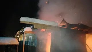 В Коми пожары из-за ошибок при топке печей в жилых домах потребовали эвакуации 7 человек