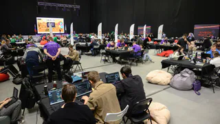 Кольчугинские программисты вошли в топ-15 на Кубке России в Смоленске