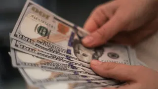 В России ограничили операции с валютой