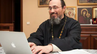 Рязанский игумен Лука консультирует верующих онлайн