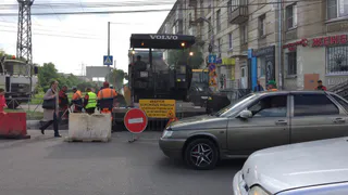 На Высоковольтной затруднено движение - водители ищут пути объезда