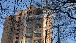 В Рязани на  Первомайке горит квартира