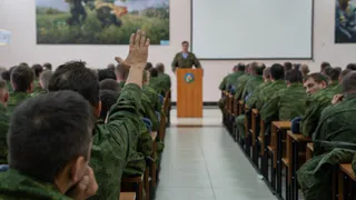 В Рязгордуме задумали ввести начальную военную подготовку для студентов колледжей