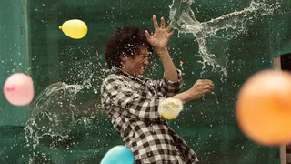 В Брянске мать с сыном охлаждали асфальт