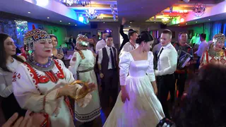 Чувашскую свадьбу показали на центральном ТВ в шоу "Четыре свадьбы"