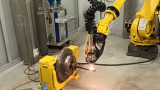 Во Владимире бывших преподавателей вуза отправили в колонию за махинации с грантом