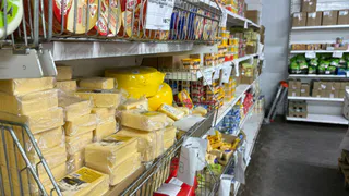 В Светофор завезли плавленый сыр Хохланд с ветчиной: Решила попробовать на бутерброды – вспомните мой отзыв перед покупкой