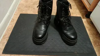 Просто насыпьте рис в ботинки и вы удивитесь результату: раньше так делали не только японцы, но и русские