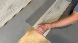 Утеплил все полы в доме за 2 часа - не потратили ни рубля: не мерзнем даже в -30        