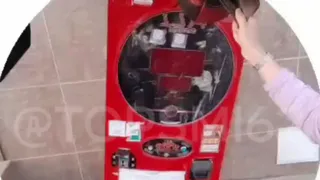 В Рязани подростки разбили силомер у ТРЦ «Малина»