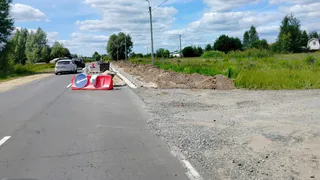 В Гороховце на опасном перекрёстке начали строить тротуар после жалоб местных жителей