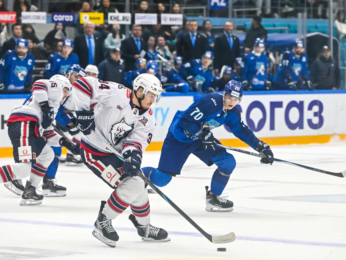 «Нефтехимик» обыграл «Барыс» в Казахстане