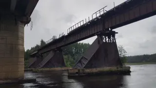 Предприниматель решил перепродать купленный у государства железный мост через реку Ижму