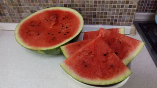 Рязанцам рассказали об опасности ранних арбузов