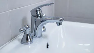 Трубы в ванной больше не засорятся, если добавить 1 проверенное народное средство