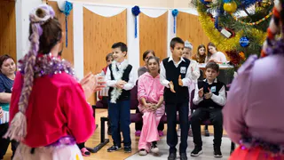 Банк ВТБ передал 2000 подарков для школьников приграничных территорий Курской области