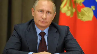 «Неизменные традиции единства и патриотизма»: Владимир Путин поздравил жителей Владимирской области с Днём народного единства