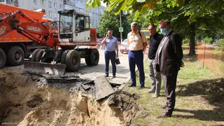 “С опережением сроков”: замглавы администрации поручил раньше закончить ремонт теплотрасс
