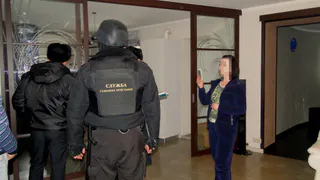 Рязанец, задолжавший более 57 миллионов государству, пытался сбежать от судебных приставов через окно