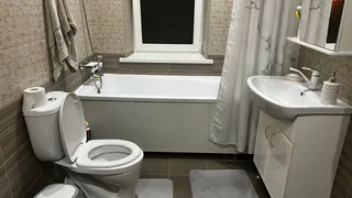 Всего 2 капли в стакан воды — и освежитель воздуха готов: даже в туалете будет пахнуть как в цветущем саду