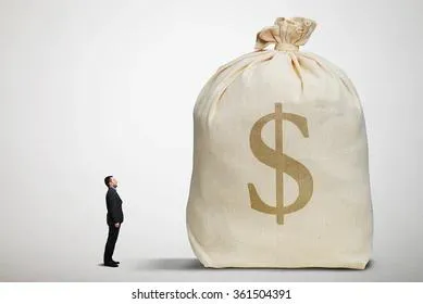 Надбавки к пенсиям чиновников признали слишком большими