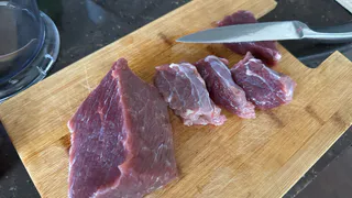 Котлеты готовлю в бумаге: настолько легко и вкусно, что даже у плиты стоять не нужно - мой кулинарный трюк