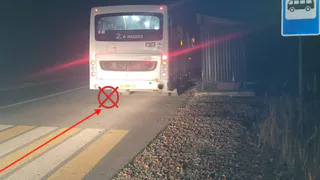 В Коми из-за резкого торможения транспорта в больницу попал пожилой пассажир автобуса