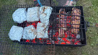 Как на самом деле грузины маринуют мясо для шашлыка – уксус, майонез и соевый соус не понадобятся: просто тает во рту