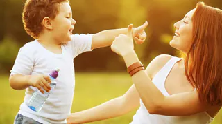 Как на судьбу и характер ребенка влияет знак зодиака родителей: Козерога, Водолея, Рыбы…