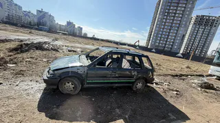 В Нижнекамске  хозяевам двух брошенных машин пригрозили эвакуацией 