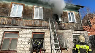 На улице Першутова в Коврове случился пожар в многоквартирном доме