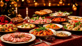Что точно не стоит ставить на новогодний стол в год Красной Огненной Лошади: список блюд-табу на 2026 год