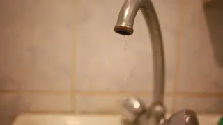 Несколько улиц в Песочне остались без воды. Список адресов