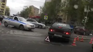 В центре Рязани из-за столкновения автомобилей образовалась пробка