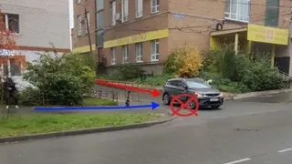 Неудачный выезд и потеря контроля привели к травмам водителей двухколесного транспорта в Коми