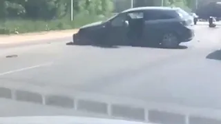 В Приокском столкнулись иномарка и грузовая машина