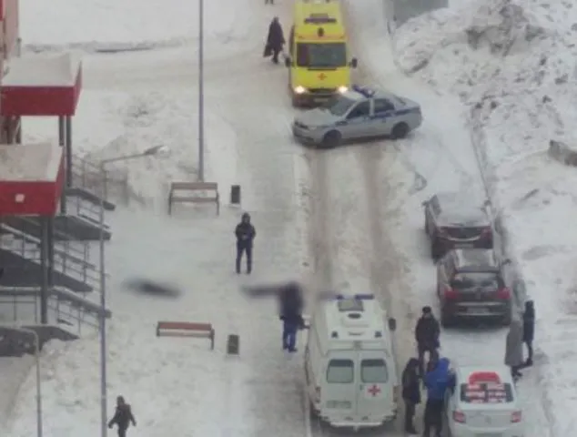 В Ижевске простились с погибшими школьницами