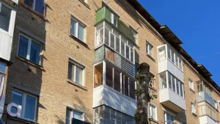 С 9 октября застекленные балконы под запретом: требуют демонтировать и навсегда запрещают сделать заново