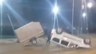 В Рязани на Северной окружной возникла пробка из-за перевернувшейся легковушки