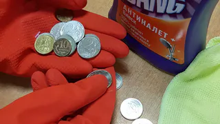 “Люди запуганы, поэтому не могут уволиться”. Супруг одной из уборщиц поделился мнением о работе компании ООО “Этл Сервис”